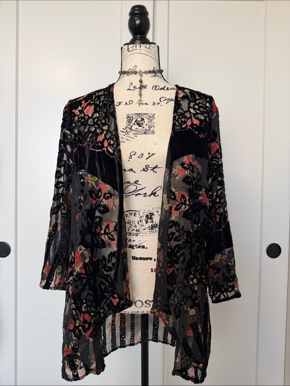 Beautiful Floral Velvet Burnout Kimono Cardigan
